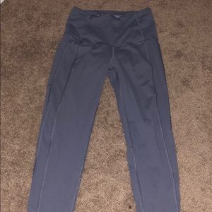 Slate gray knockout pocket leggings